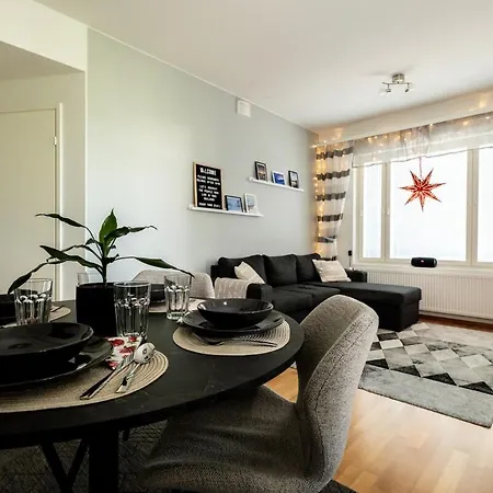 Lapland Glimmer Loft - Near Comfort & Adventure