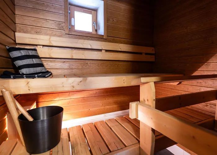 公寓 Lapland Glimmer Loft - Near Comfort & Adventure *